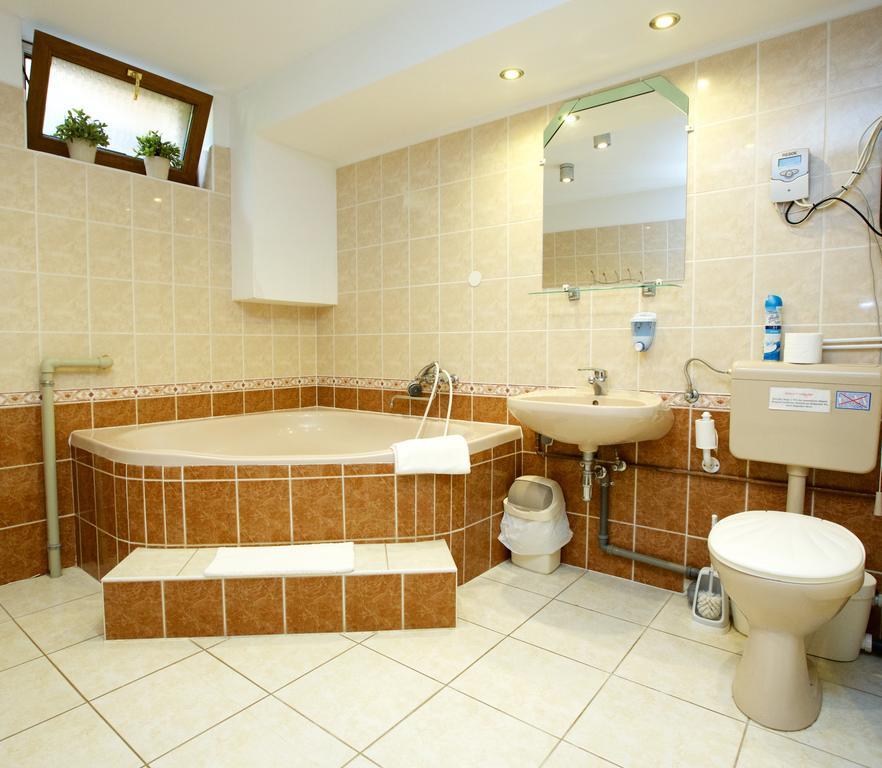 Harmonia Apartmanhaz Hajdúszoboszló Extérieur photo