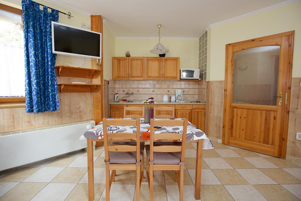 Harmonia Apartmanhaz Hajdúszoboszló Extérieur photo